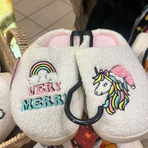 Very Merry Unicorn Kids Slippers - White and Pink, brand new kids unicorn pink